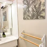 Apartment T2 - Coudouliere - Piscine - Wifi - Parking Six-Fours-les-Plages