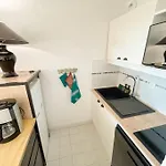 Apartment T2 - Coudouliere - Piscine - Wifi - Parking *